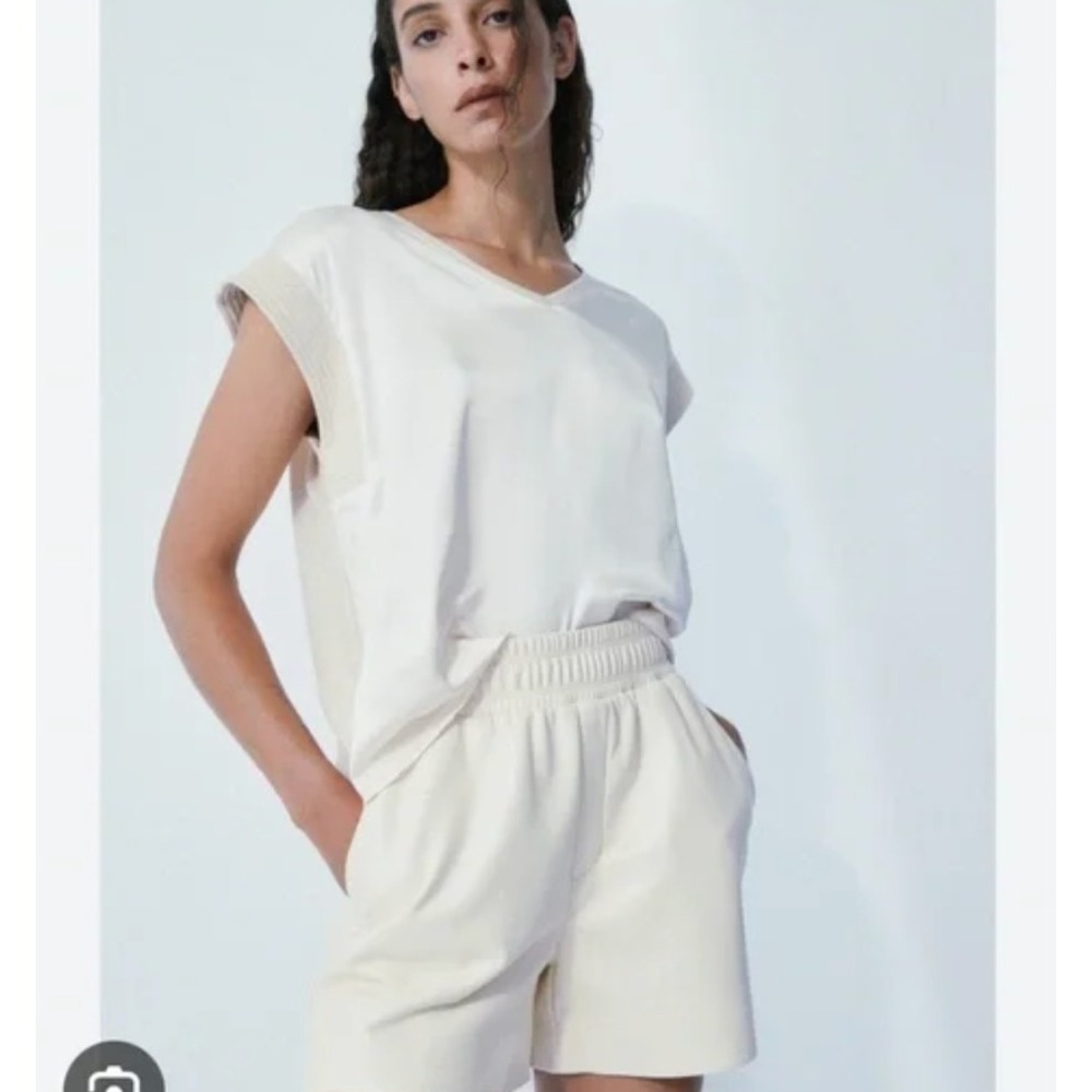 Mélissa Nepton Faux Leather Pull-On Shorts – Cream – Size‎ M